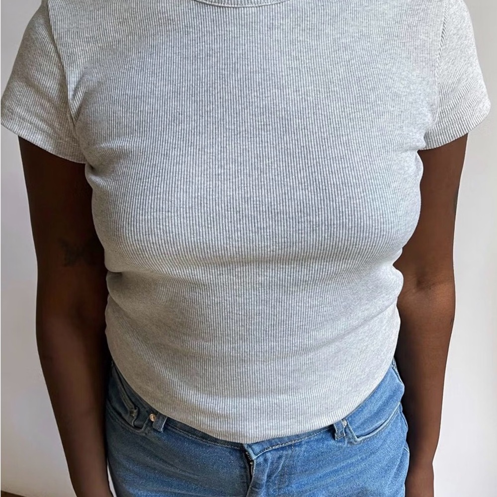 Djerf Avenue Daily T-Shirt Ribbed Grey
